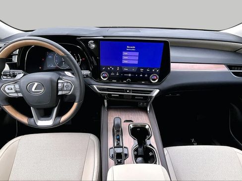 Used 2024 Lexus RX 350 Premium w/ Accessory Package (Z1) FWD image 16