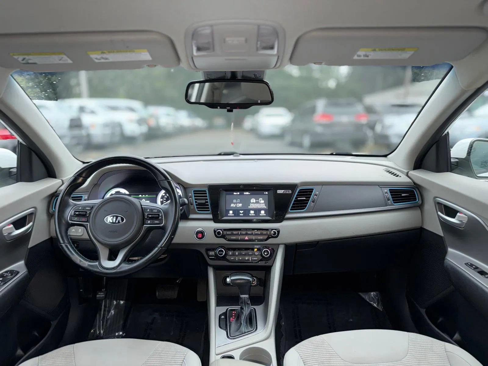 Used 2019 Kia Niro LX FWD image 13