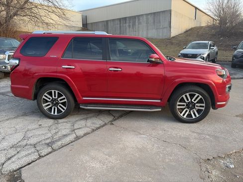 Used 2018 Toyota 4Runner Limited image 4