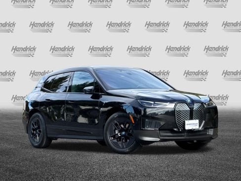 Used 2024 BMW iX xDrive50 AWD/4WD image 2