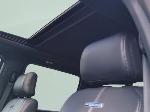 Used 2025 Ford F250 Platinum image 19