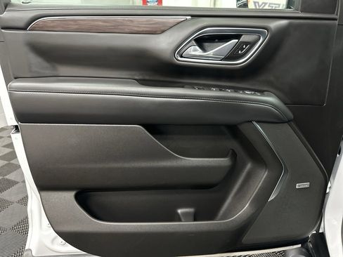 Used 2021 Chevrolet Tahoe Z71 image 17