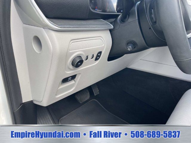 Used 2024 Jeep Wagoneer Series II w/ Flexible Seating Group AWD/4WD image 22