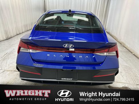 Certified 2025 Hyundai Elantra SEL image 5