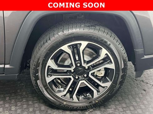 Certified 2023 Jeep Compass Limited w/ Sun and Sound Group AWD/4WD image 12