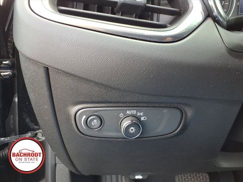 Used 2020 Chevrolet Equinox LT AWD/4WD image 17