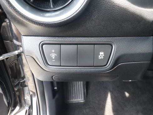 Used 2024 Kia Forte LXS FWD image 15