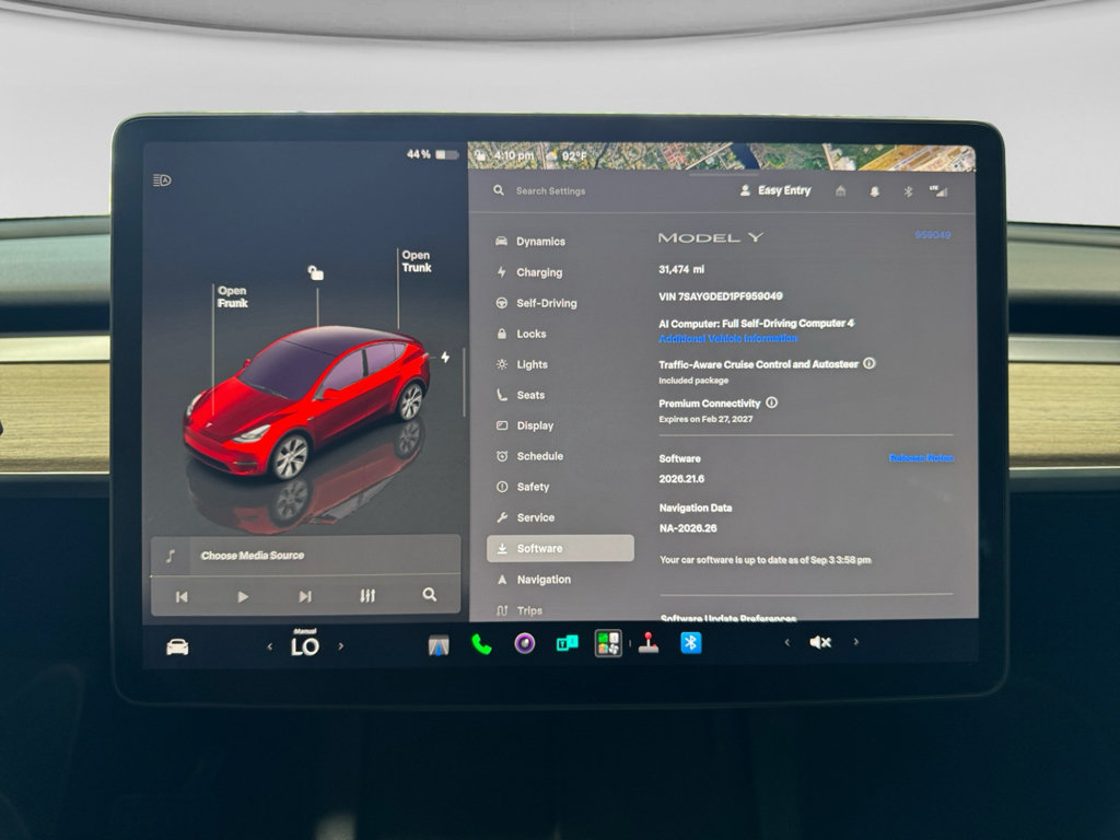 Used 2023 Tesla Model Y 2WD image 12