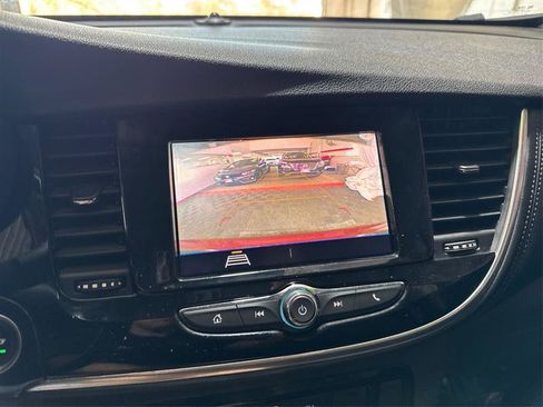 Used 2022 Buick Encore Preferred w/ Safety Package AWD/4WD image 34