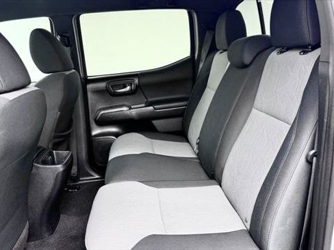 Used 2020 Toyota Tacoma TRD Sport RWD image 13