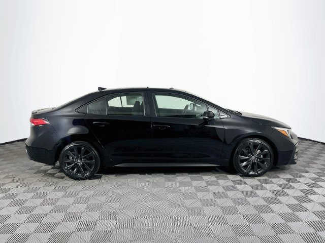 Used 2024 Toyota Corolla SE w/ SE Premium Package FWD image 9