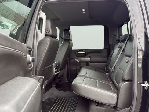 Used 2022 Chevrolet Silverado 2500 LTZ w/ LTZ Convenience Package image 18