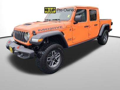 Used 2025 Jeep Gladiator Mojave w/ Convenience Group