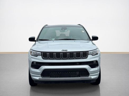 Used 2025 Jeep Compass Limited w/ High Altitude Package AWD/4WD image 2