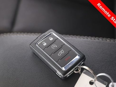 Used 2024 Jeep Wagoneer Series II AWD/4WD image 3