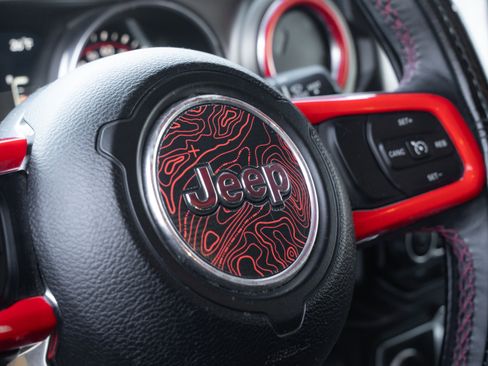 Used 2019 Jeep Wrangler Unlimited Rubicon AWD/4WD image 12