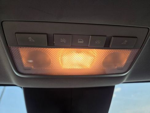 Used 2018 Chevrolet Trax LS FWD image 30