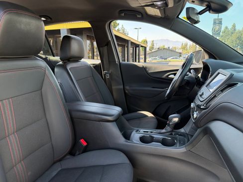 Used 2022 Chevrolet Equinox RS image 20