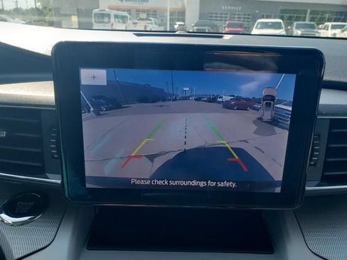 Used 2023 Ford Explorer XLT w/ Equipment Group 202A AWD/4WD image 27