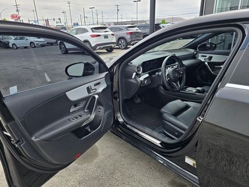 Used 2022 Mercedes-Benz A 220 4MATIC image 19