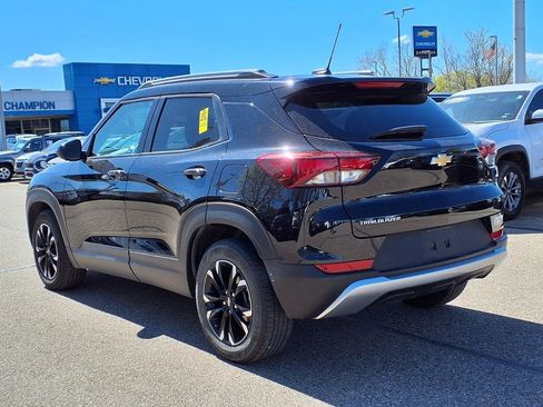 Used 2023 Chevrolet TrailBlazer LT FWD image 7