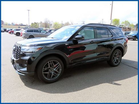 Used 2025 Ford Explorer ST-Line w/ ST-Line Street Pack AWD/4WD image 1