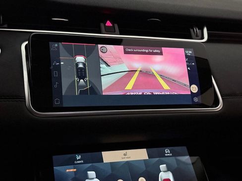 Used 2022 Land Rover Range Rover Evoque SE image 34