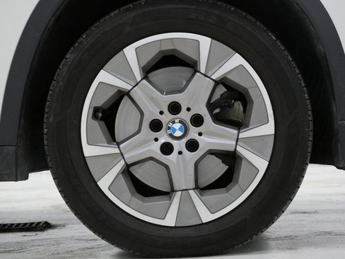 Used 2023 BMW X1 xDrive28i image 9