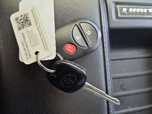 Used 2016 Toyota Tundra Limited AWD/4WD image 62