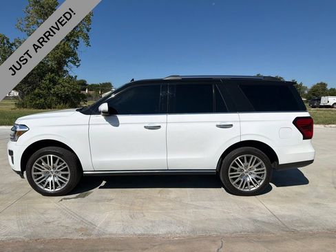 Used 2023 Ford Expedition Limited RWD image 8