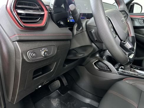 New 2026 Chevrolet TrailBlazer RS w/ Convenience Package FWD image 18