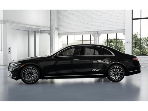 Used 2025 Mercedes-Benz S 580 4MATIC Sedan image 35