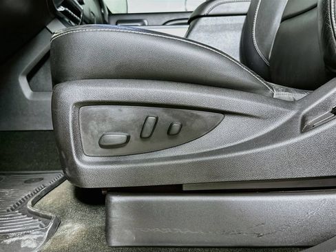 Used 2016 Chevrolet Silverado 1500 LTZ Z71 w/ LTZ Plus Package AWD/4WD image 23