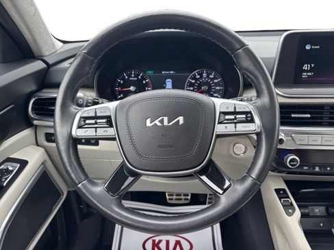 Certified 2022 Kia Telluride SX w/ SX Prestige Package image 16