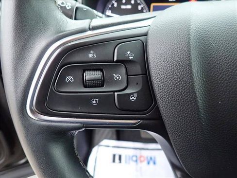 Used 2023 Buick Envision Essence AWD/4WD image 15