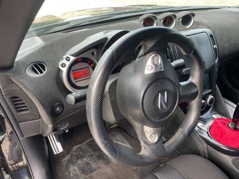 Used 2010 Nissan 370Z Coupe w/ Sport Pkg RWD image 18