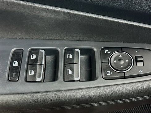 Used 2022 Hyundai Santa Fe SE w/ Cargo Package image 11