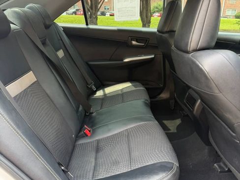 Used 2012 Toyota Camry SE FWD image 9