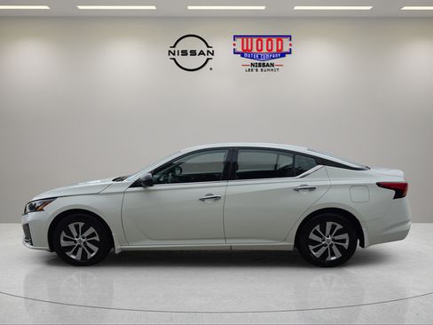 Certified 2025 Nissan Altima 2.5 S FWD image 5