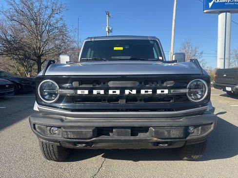 Used 2023 Ford Bronco 4-Door image 3