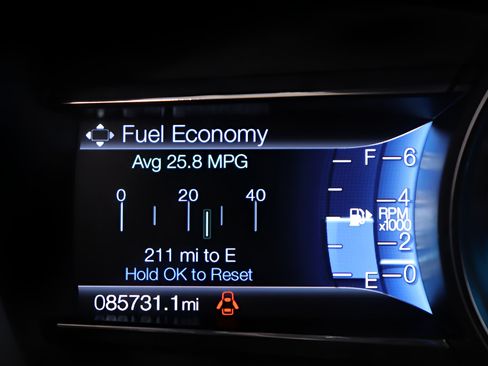 Used 2019 Ford Explorer XLT AWD/4WD image 17