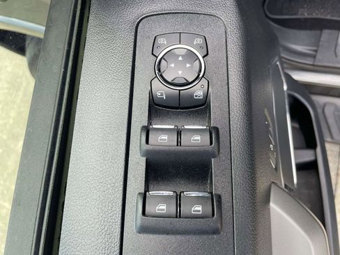 Used 2020 Ford F150 Lariat image 16