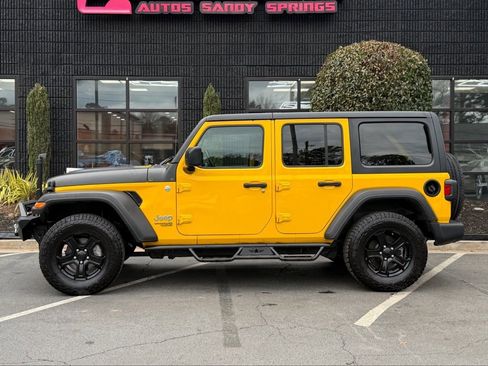 Used 2020 Jeep Wrangler Unlimited Sport S image 9