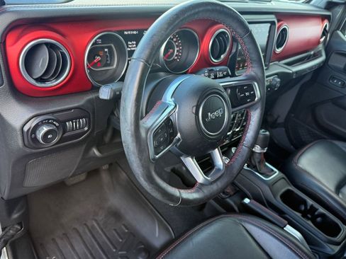 Used 2018 Jeep Wrangler Unlimited Rubicon image 4