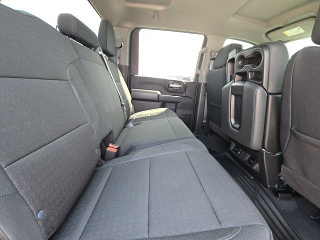 Used 2025 Chevrolet Silverado 2500 Custom w/ Custom Value Package AWD/4WD image 15