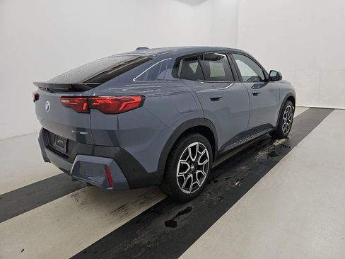 Used 2025 BMW X2 xDrive28i image 4