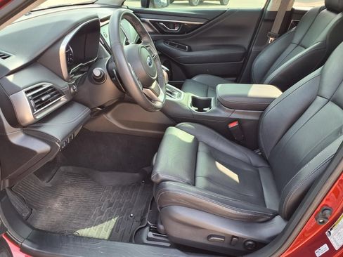 Used 2025 Subaru Outback Touring XT AWD/4WD image 13