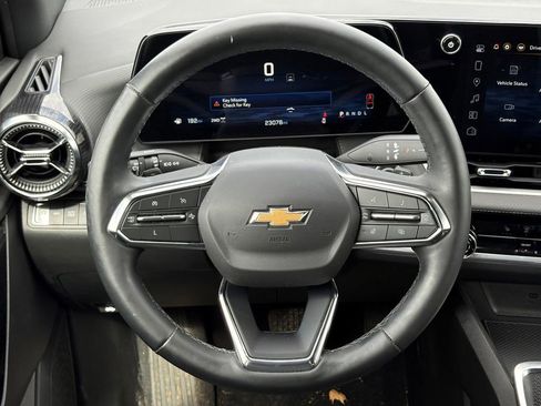 Used 2025 Chevrolet Equinox LT w/ Safety and Technology Package AWD/4WD image 30