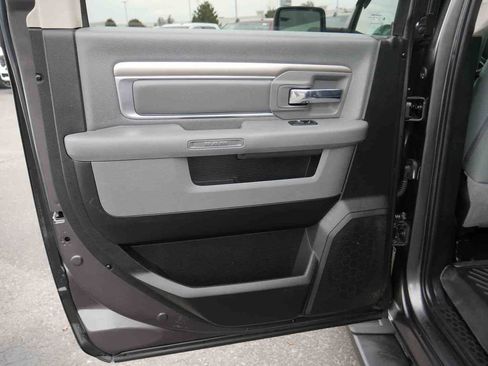 Used 2019 RAM 1500 Big Horn image 16