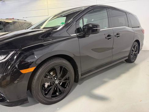 Used 2023 Honda Odyssey Sport image 25